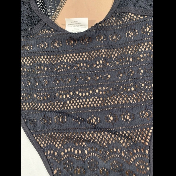 NEW! Becca Show & Tell One-Piece Swimsuit Lace Crochet in Black‎ [SZ XS ] - Picture 5 of 8